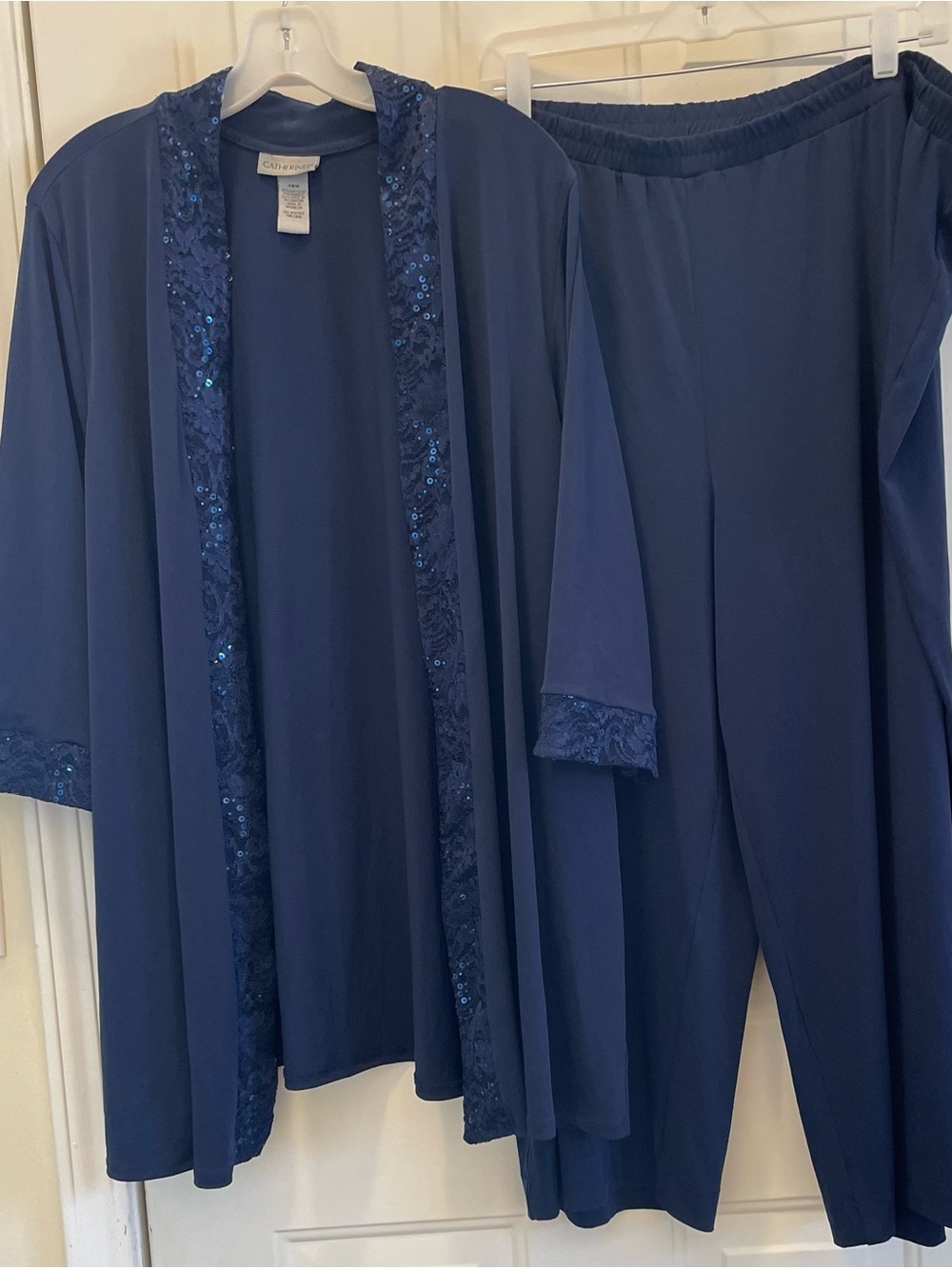 Catherines 2 Pc Embroidery & Lace Embelished Navy Pant Suit  Sz 28W